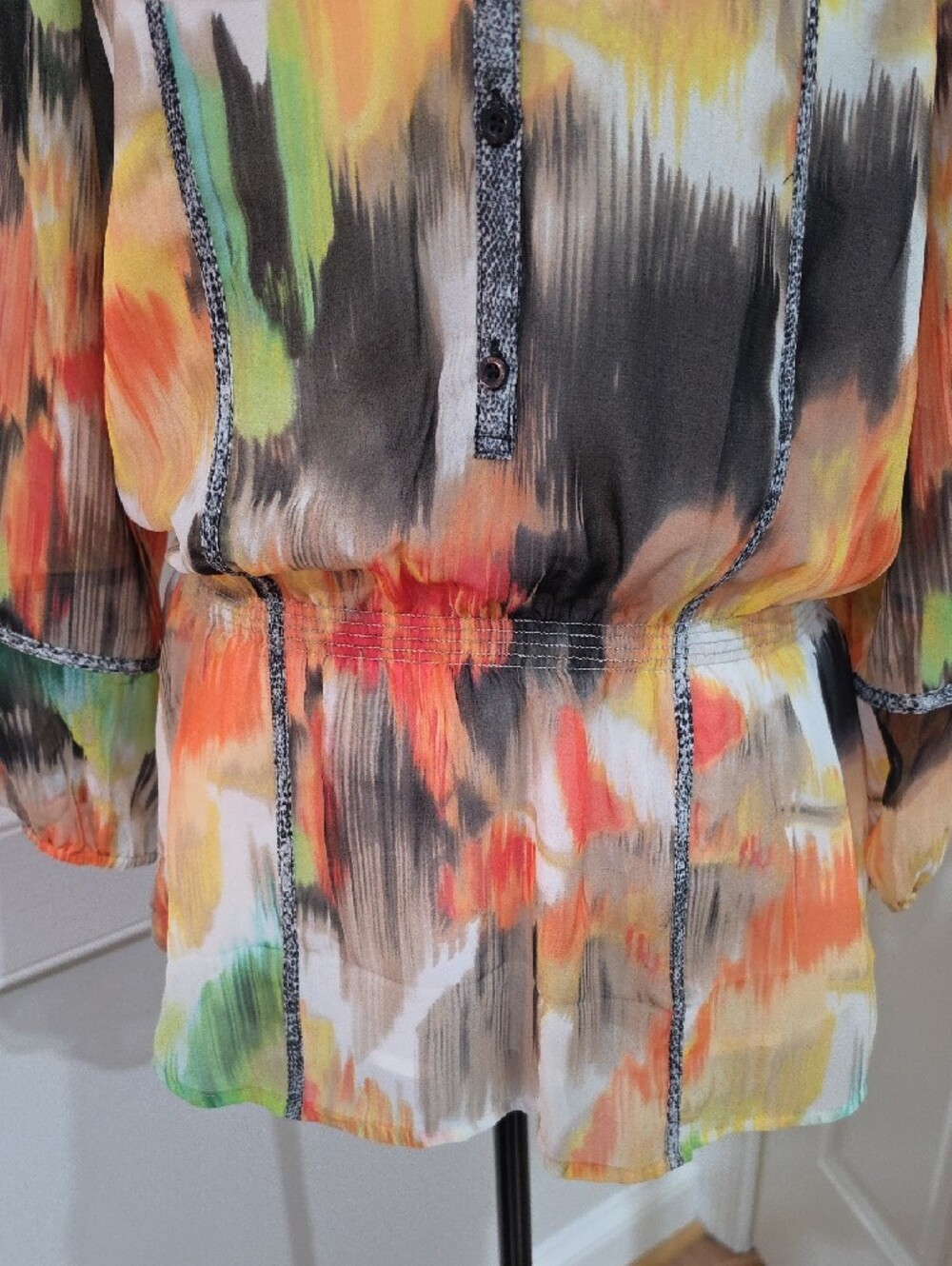 Calvin Klein Multi-Color AbstractPrint Peasant Blouse - Size M - Picture 3 of 12